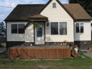 1413 J St, Auburn WA  98002-6716 exterior