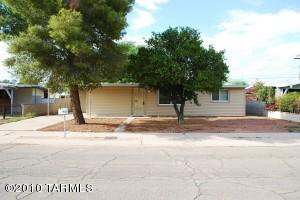 1510 Roger Rd, Tucson, AZ 85705-2429