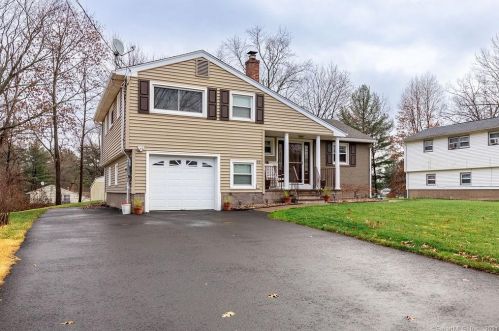 48 Holmes Dr, Windsor, CT 06095-3968