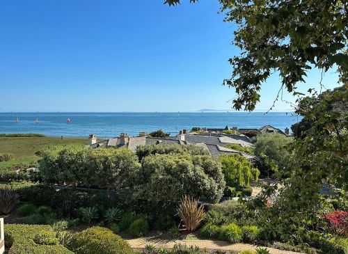 86 Seaview Dr, Santa Barbara, CA 93108-2850