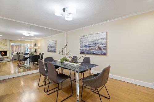 58 Los Altos Sq, Los Altos, CA 94022-1469