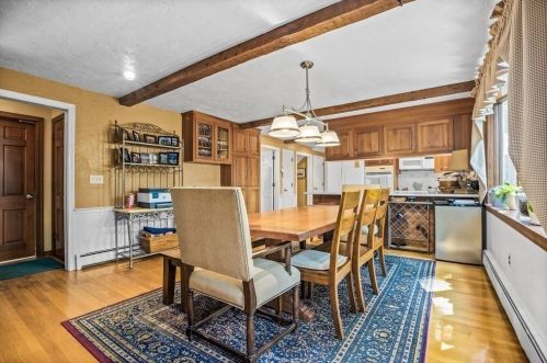 70 Fairoaks Ln, Cohasset, MA 02025-1308