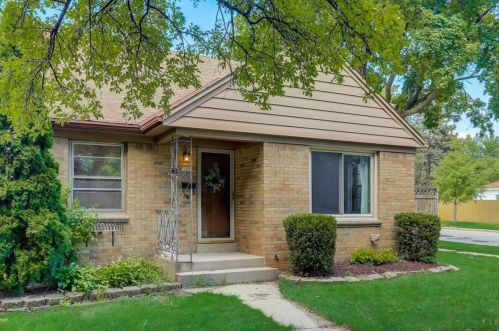 6100 Kinnickinnic River Pkwy, Milwaukee, WI 53219-2676