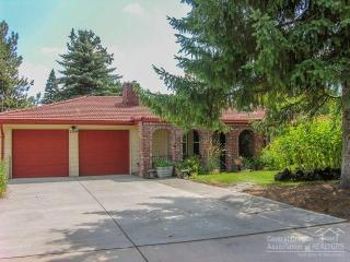2154 Shepard Rd, Bend, OR 97701-3952