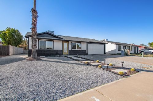3437 Acoma Dr, Phoenix AZ  85032-5165 exterior