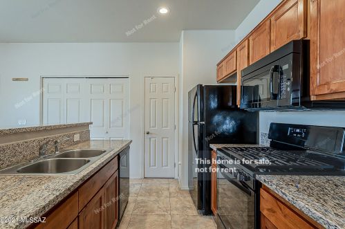 400 35th St, Tucson, AZ 85713-4835