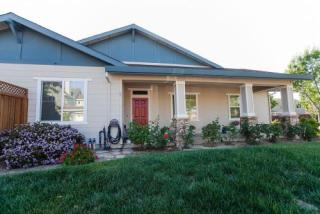 1712 Peony Dr, Tracy, CA 95377-8823