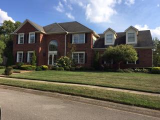 2300 Old Keene Pl, Lexington KY  40515-1194 exterior