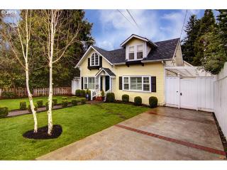 109 Elkay Dr, Eugene, OR 97404-3060