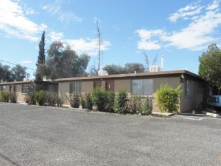 2053 Alvernon Way, Tucson AZ  85712-3149 exterior