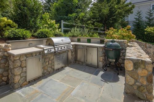 7 Westmere Ave, Norwalk CT  06853-1834 exterior