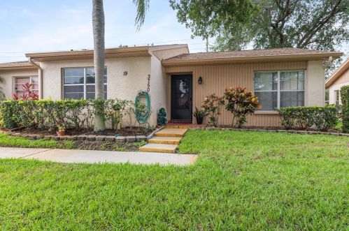 3750 Sailmaker Ln, Tarpon Springs, FL 34691-5207