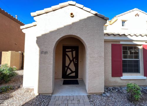 2709 Bart St, Gilbert AZ  85295-0612 exterior