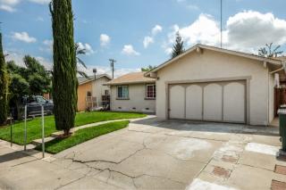 7461 Winkley Way, Sacramento, CA 95822-5248