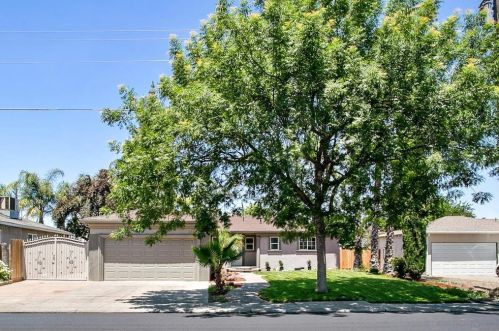 2201 Eicher Ave, Modesto, CA 95350-2513