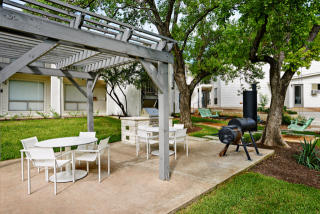 3501 1st St, Austin TX  78704-7028 exterior