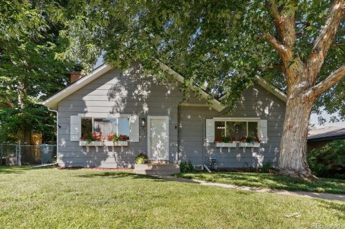 3211 Grant St, Englewood, CO 80113-2606