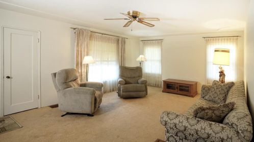 307 Eureka Ave, Lodi, CA 95240-1135