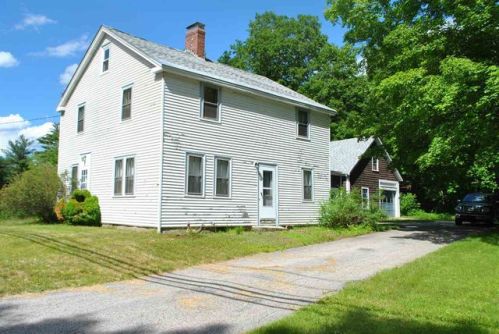 86 Main St, South Danville, NH 03819-3209