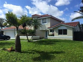 5520 156th Pl, Miami, FL 33185-4167