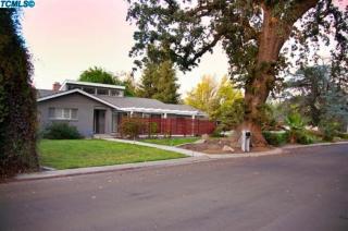 2938 Howard Ave, Visalia, CA 93277-4246