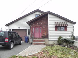 45 Shawnee Ave, Rockaway, NJ 07866-1504