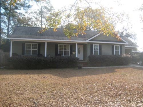 519 Norton St, Boston, GA 31626-2510