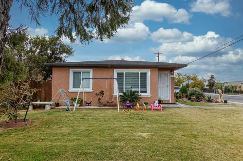 1203 L St, Newman, CA 95360-1012