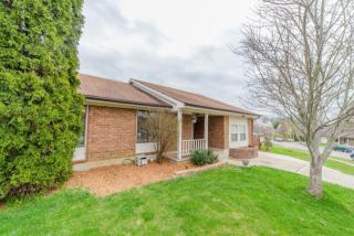 3416 Featheridge Dr, Lexington, KY 40515-5812