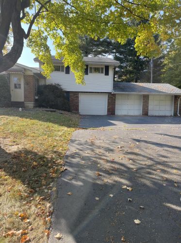 3500 Pitchin Rd, Springfield, OH 45502-9391