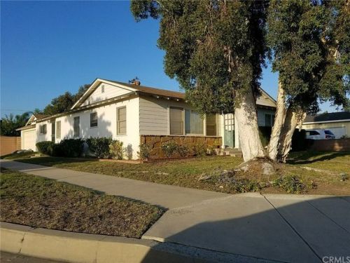 1305 Barkley Ave, Orange, CA 92867-7001