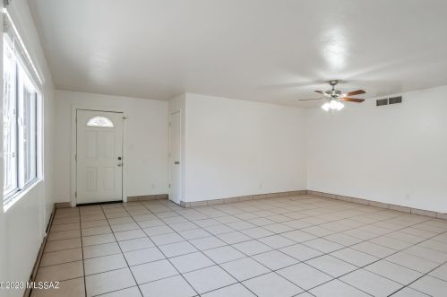 510 Iroquois Ave, Tucson, AZ 85745-3142