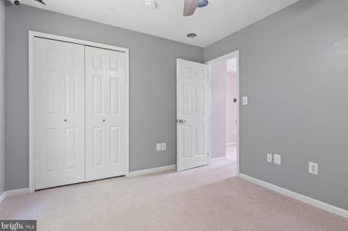 13662 Springs Dr, Clifton VA  20124-2443 exterior
