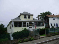 49 Cottage St, Newton, MA 02464-1254