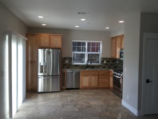 410 8th St, Davis CA  95616-1920 exterior