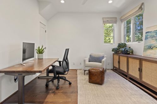 4384 Modoc Rd, Santa Barbara CA  93110-1836 exterior