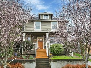 1337 Buffalo St, Portland, OR 97211-4755