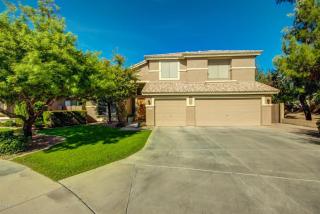 680 Betsy Ln, Gilbert, AZ 85296-4198