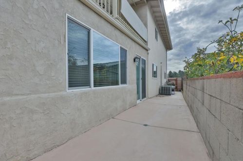 6832 Airoso Ave, San Diego CA  92120-5323 exterior